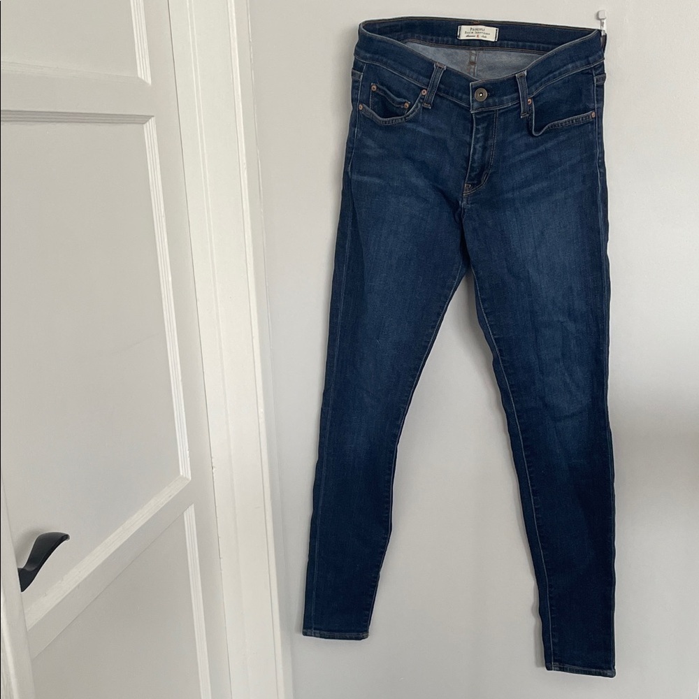Classic Dark Blue Skinny Jeans size 28
